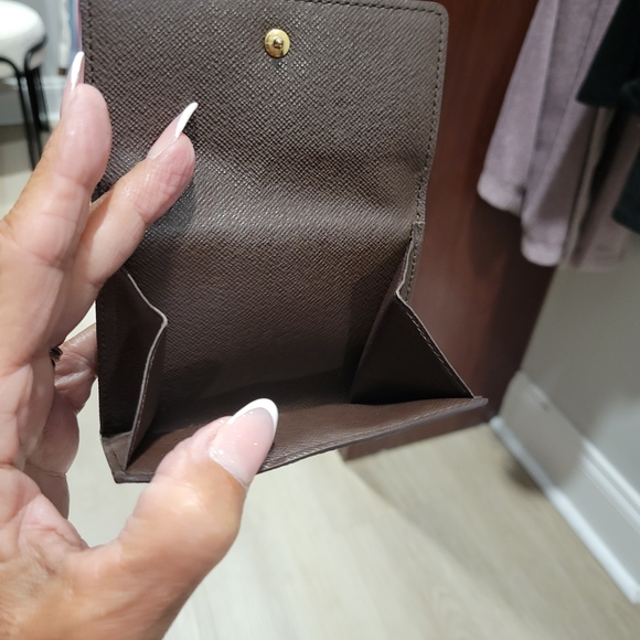 Louis Vuitton Brown Checkered Compact Wallet - Picture 5 of 9